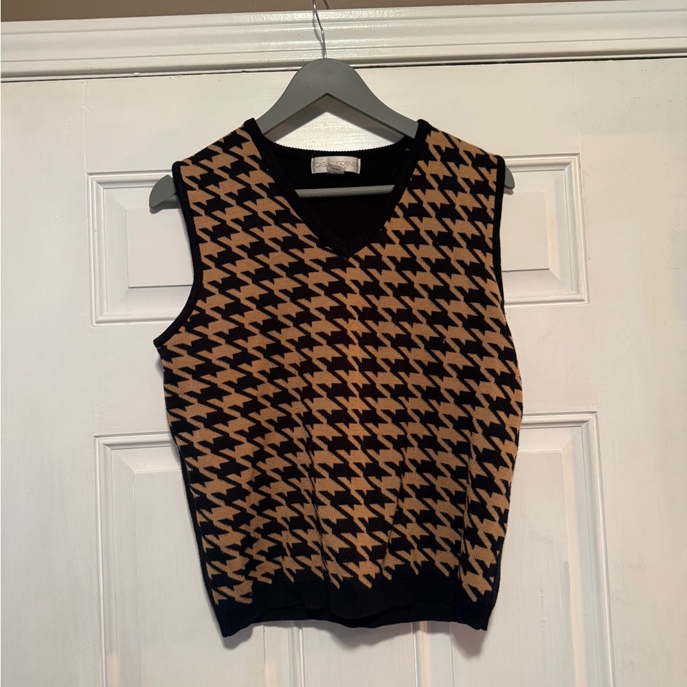 VTG Casual Corner Black and Tan Houndstooth Vest
